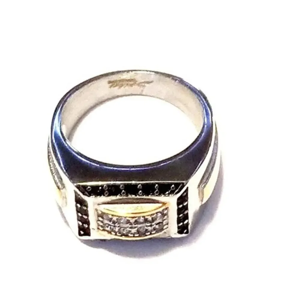 New stainless steel ring‎ with CZs size 9